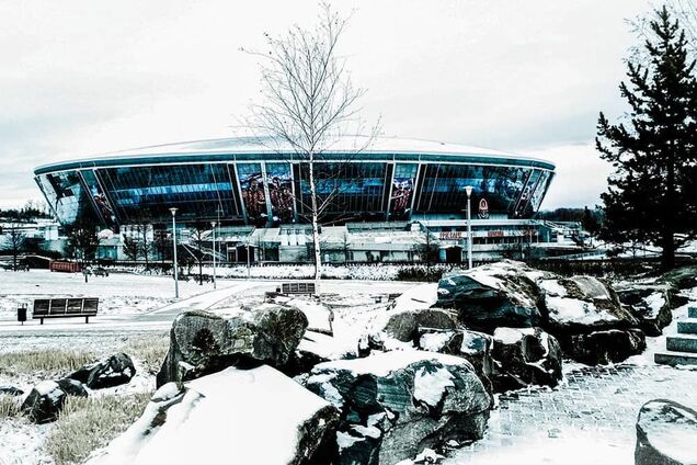 ''Картошку выращивают'': появились свежие фото 'Донбасс Арены'