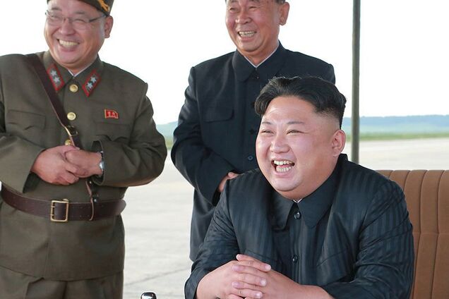 США ввели санкции против ''друзей'' Ким Чен Ына: что им грозит