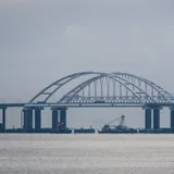 ''Запасаемся попкорном'': оккупантам предрекли проблемы с Крымским мостом