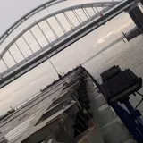 ''Частокол с калиткой'': в сети показали знаковые фото провального Крымского моста