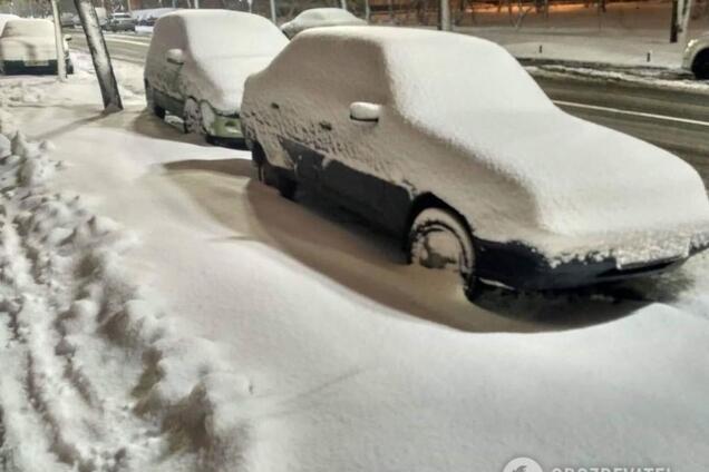 Сніговий шторм у Києві: з'явилися свіжі дані про ситуацію на дорогах