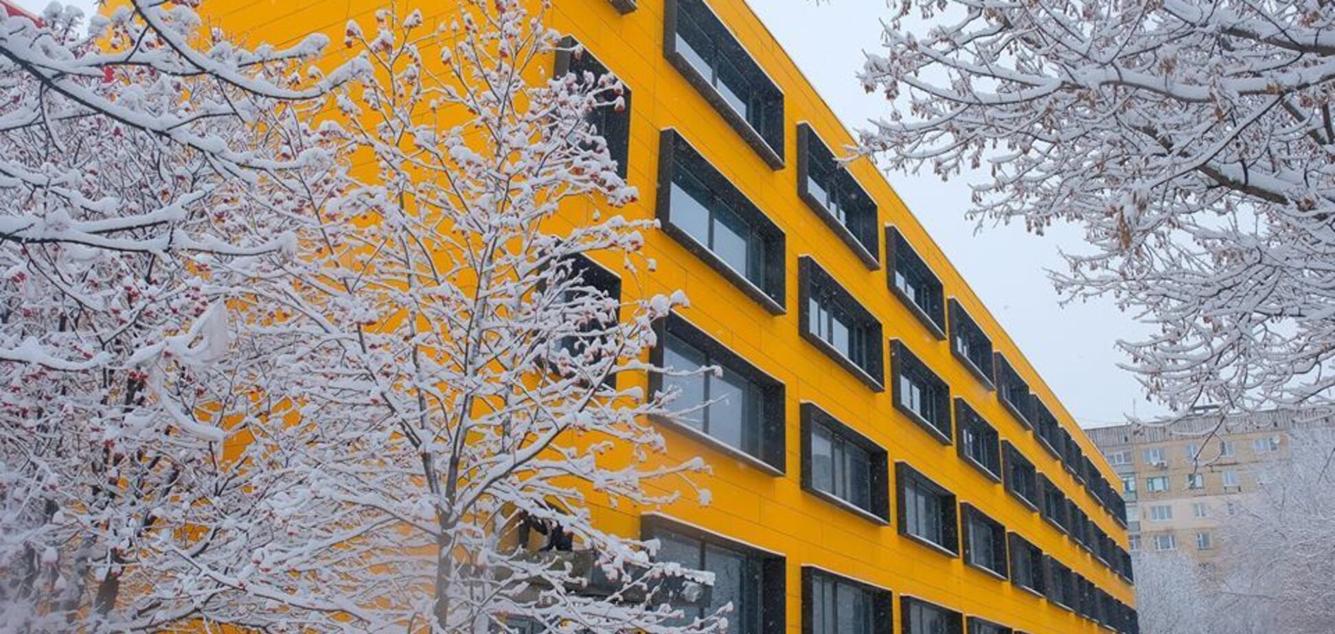 В Желтых Водах построили самую яркую школу страны - Голик