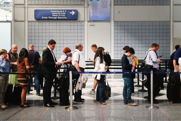 Стало відомо, хто дратує людей в аеропортах