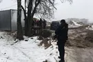 Рейдерский захват в Барышевке: стройплощадку блокировали неизвестные в форме