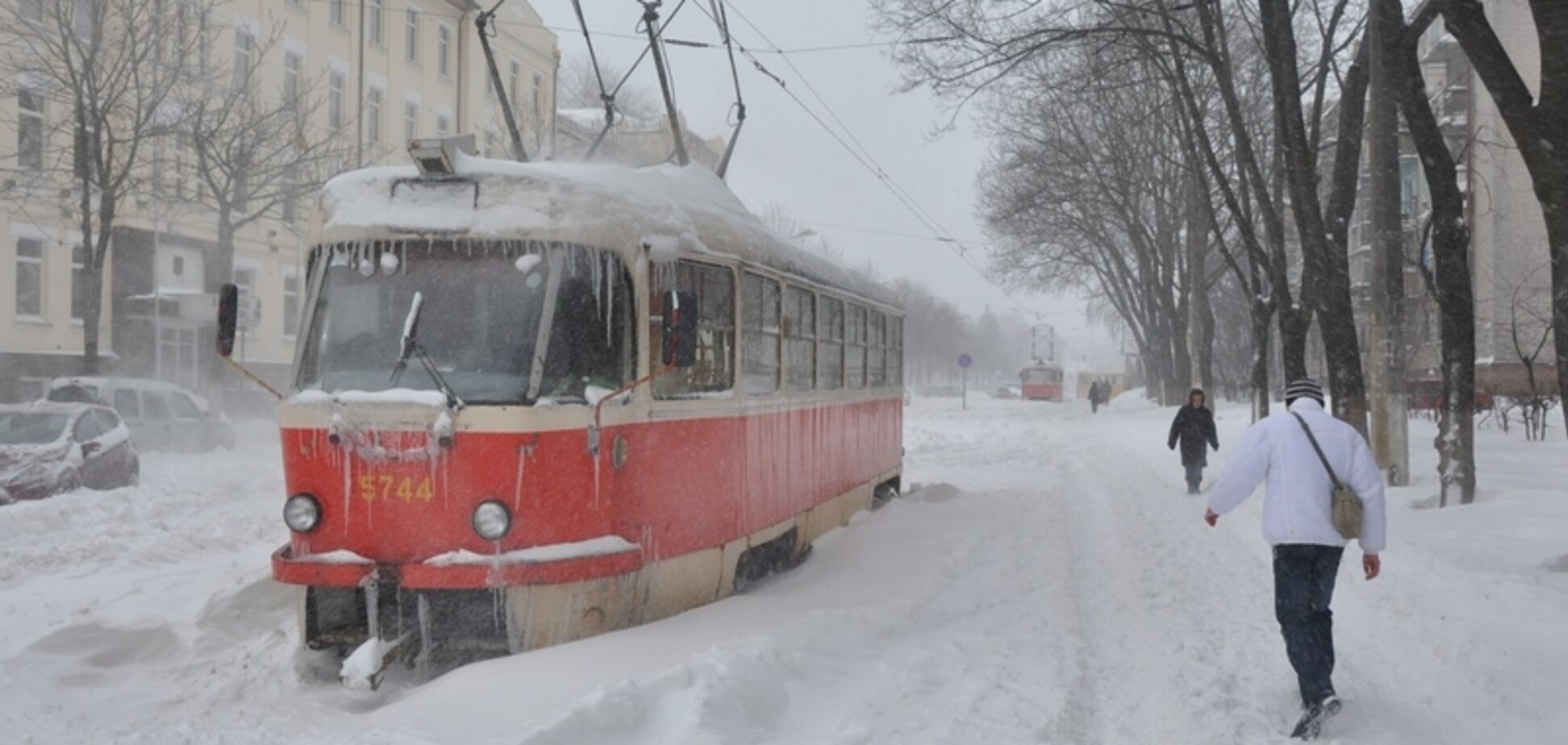 Мороз до -14 і снігопади: синоптики уточнили погоду в Україні до кінця тижня