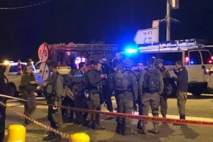 ''Світлом ми проженемо темряву!'' Мережу вразило фото з похорону убитої в Ізраїлі недоношеної дитини