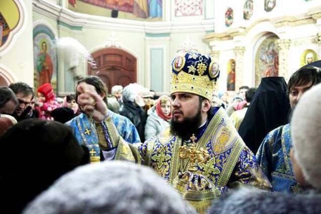 ''Люди плачут от счастья'': украинцы ликуют из-за создания единой церкви