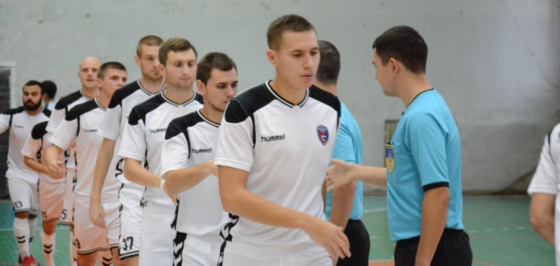 В Сумах болельщики устроили стрельбу по футболистам: есть пострадавший