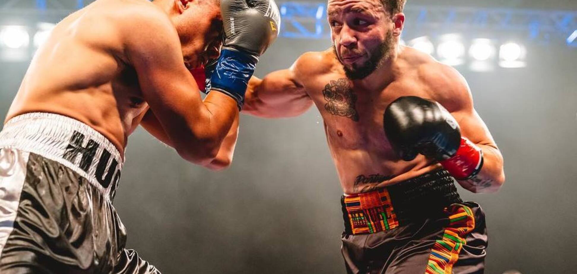 Впервые в истории! В профессиональном боксе произошло уникальное событие