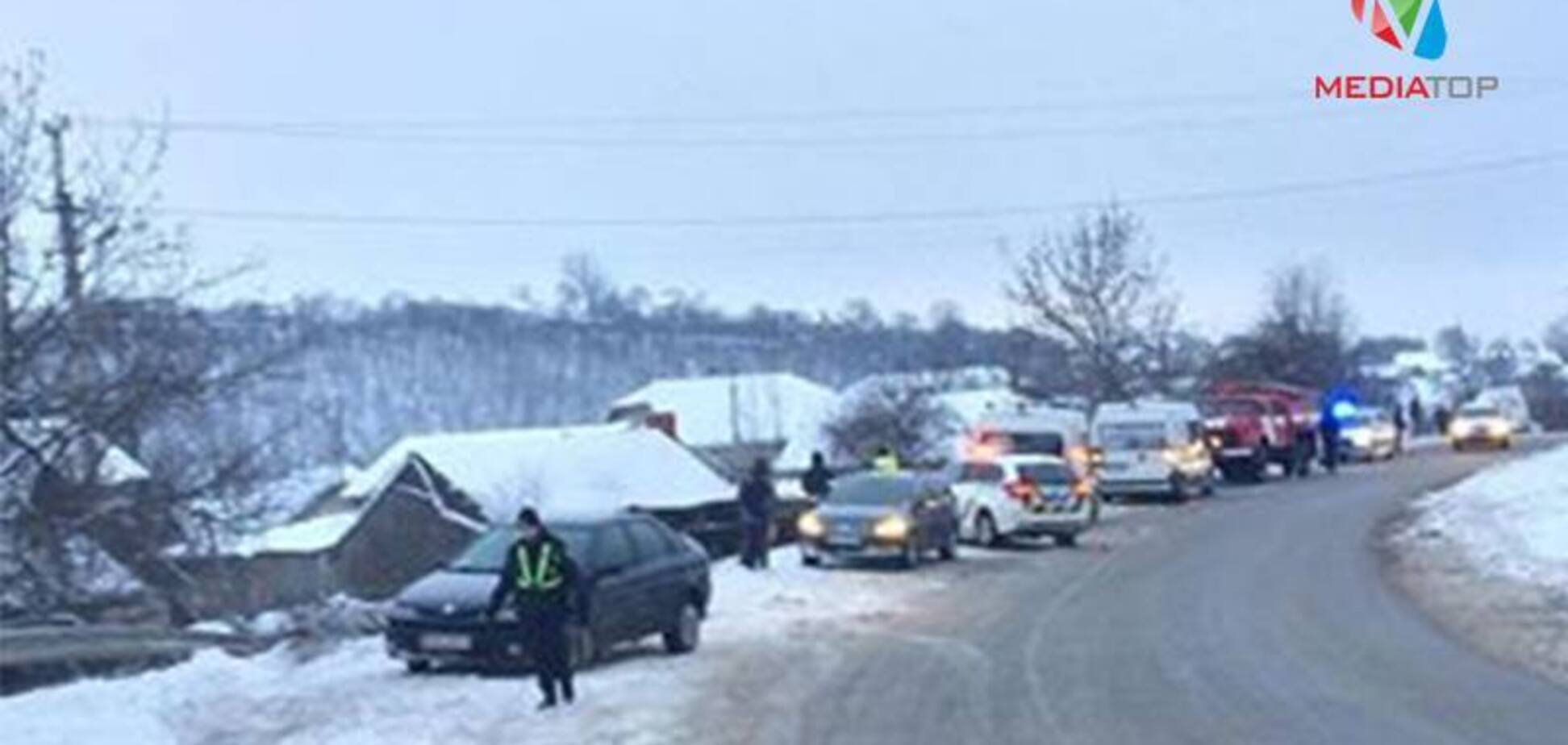 Влетела в дом: под Тернополем фура с иностранцами попала в смертельное ДТП