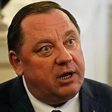 Петро Мельник