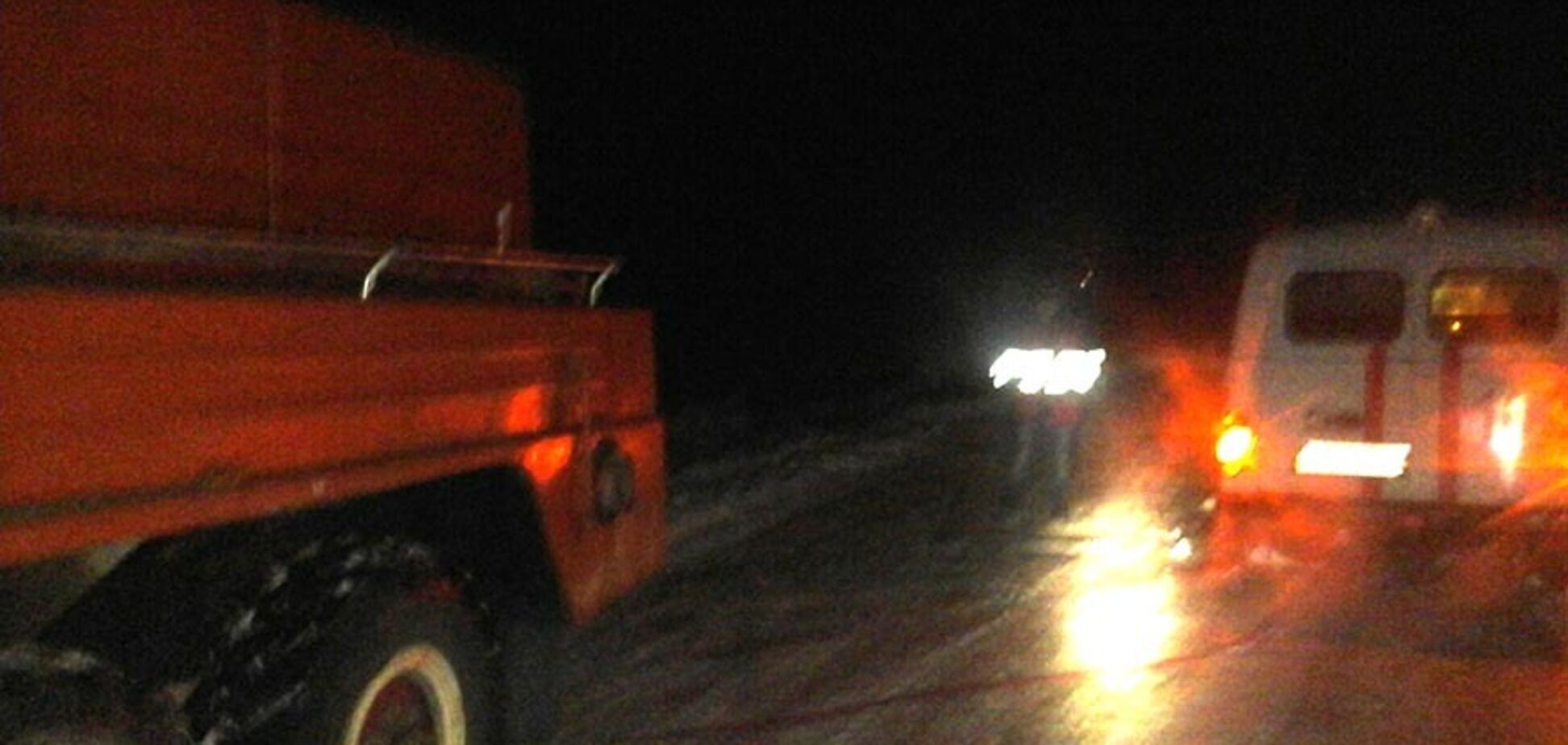 Снега по колено! Города Украины оказались в снежной ловушке. Фото и видео