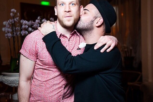 ''Мое солнышко'': Дорна заподозрили в отношениях с мужчиной