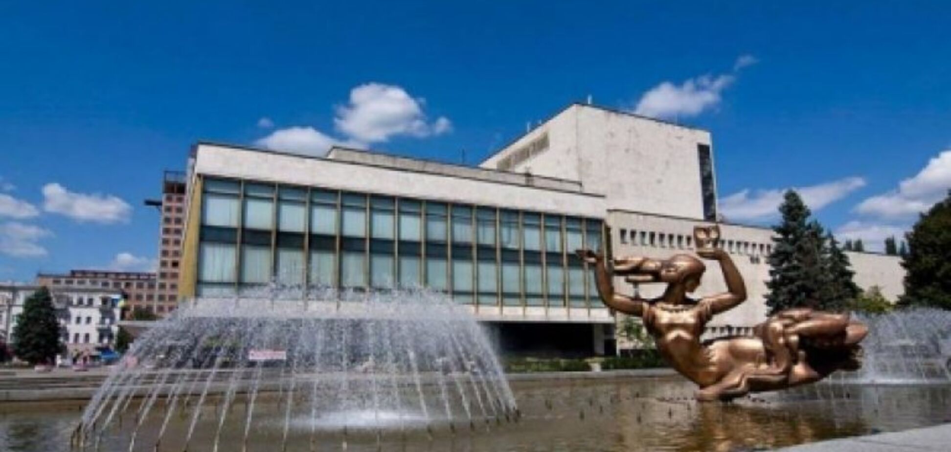У Дніпрі спалахнули скандали через конкурс нових директорів театрів і музеїв