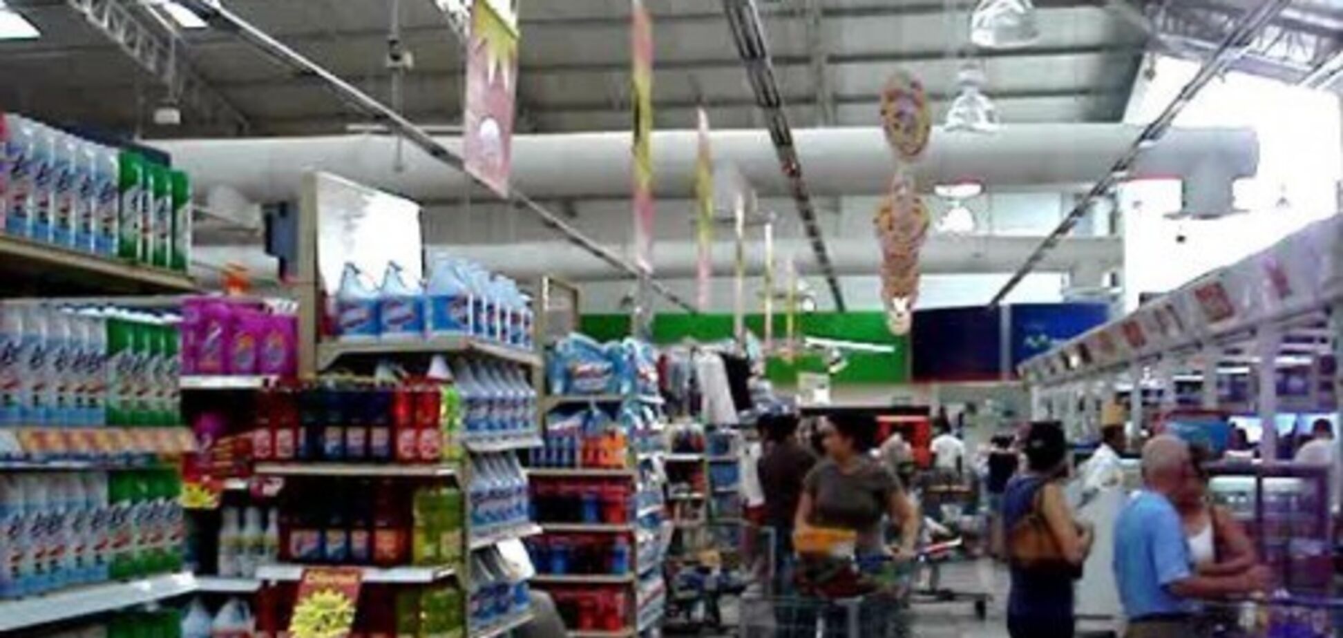 'Отсталость во всем': в Крыму открылся магазин с шокирующим внешним видом