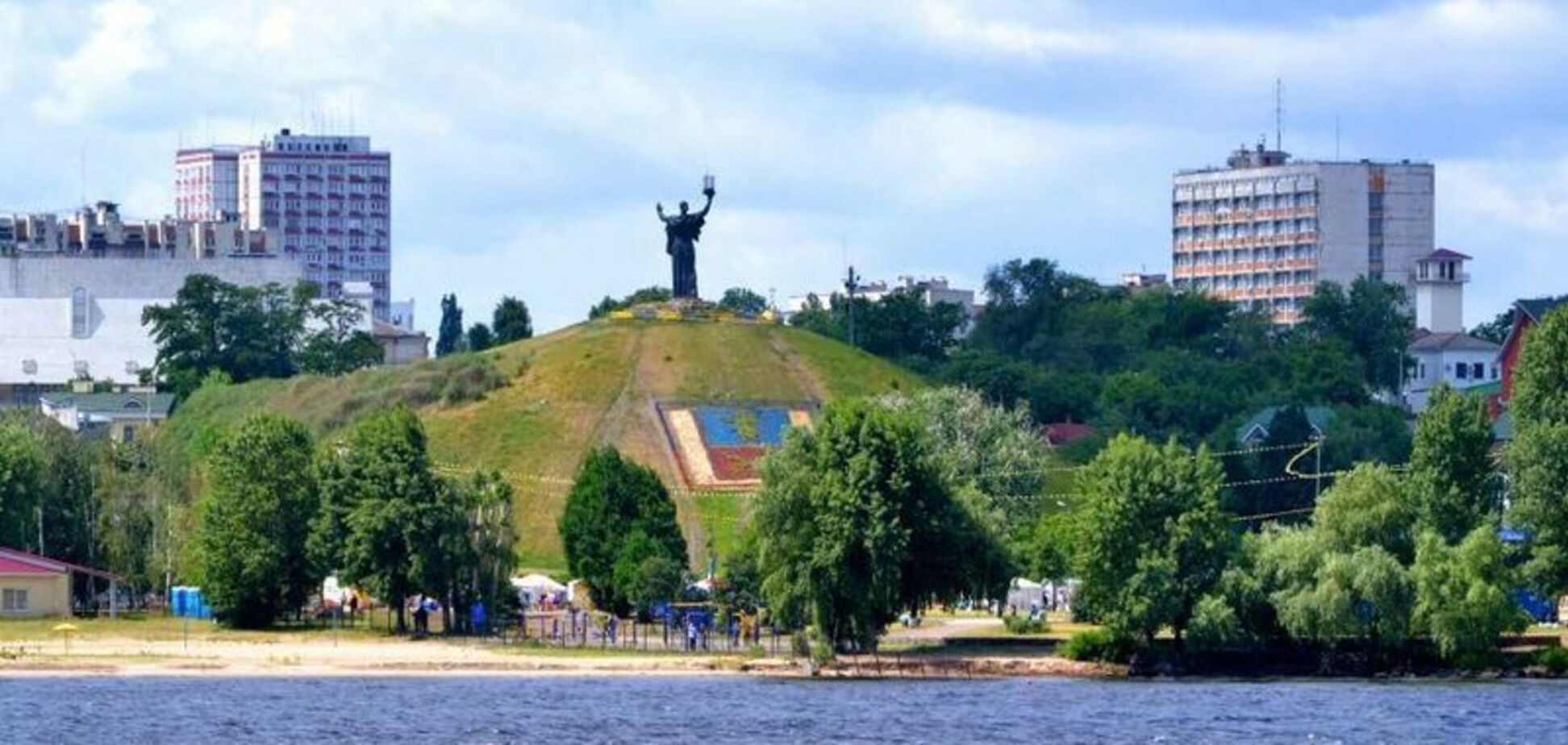 Черкаси визнали найгіршими серед 100 міст України для інвестицій