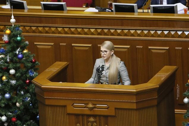 Тимошенко закликала продовжити мораторій на продаж землі мінімум на п'ять років