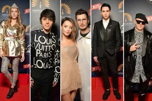 Самые пестрые наряды M1 Music Awards 2018: выбираем главного модника