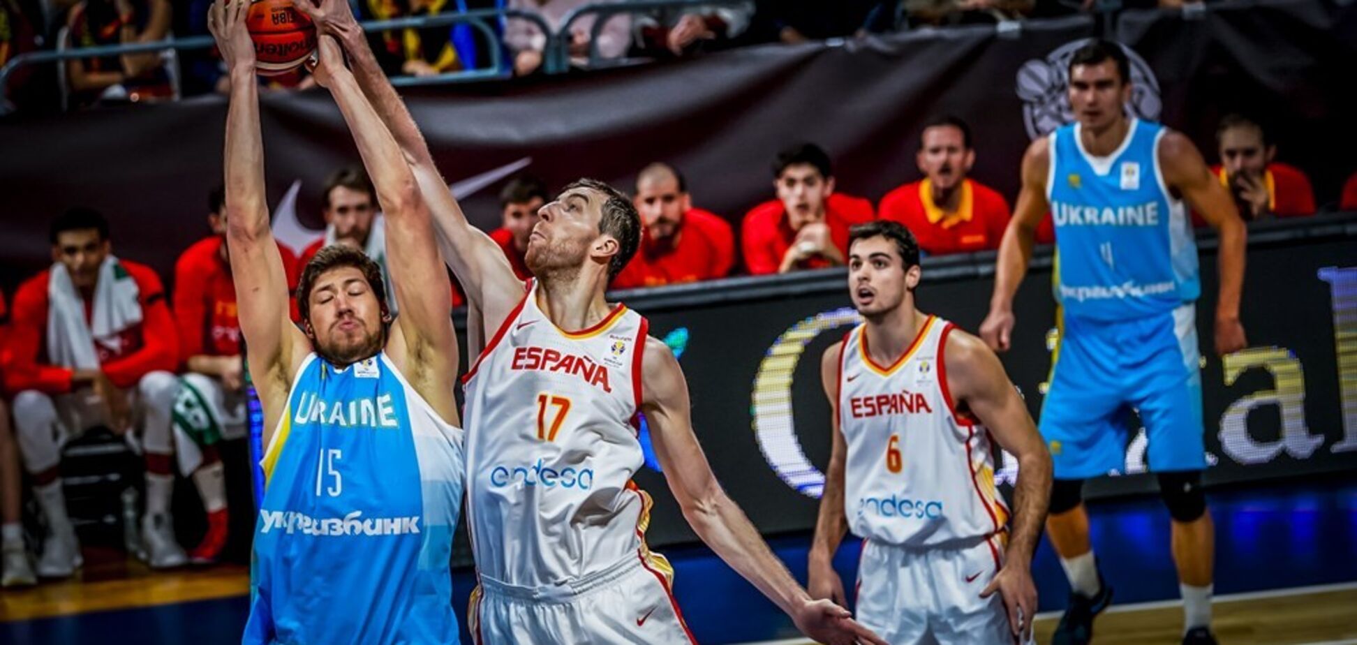 Сборная Украины дала бой Испании в отборе КМ по баскетболу
