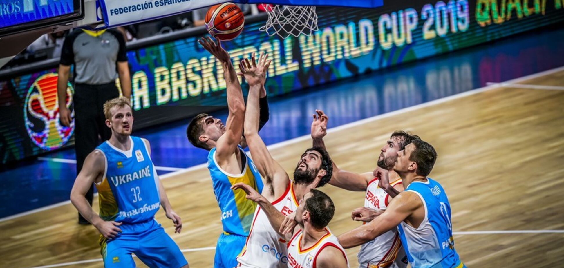 Как баскетболисты Украины бились с испанцами: фоторепортаж