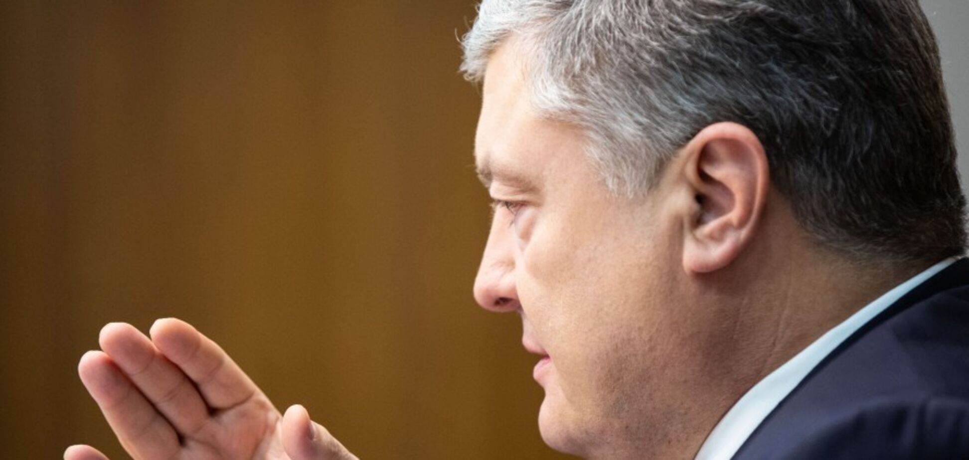 ''Напоготові сотні літаків і танків'': Порошенко оголосив про наближення атаки Путіна