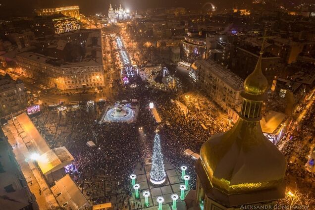 Главную елку Украины признали лучшей в Европе: яркие фото