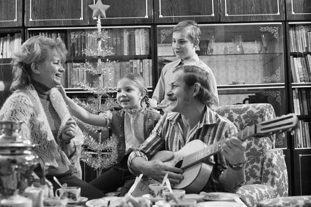 Новый год в СССР: елка, мандарины и дефицит