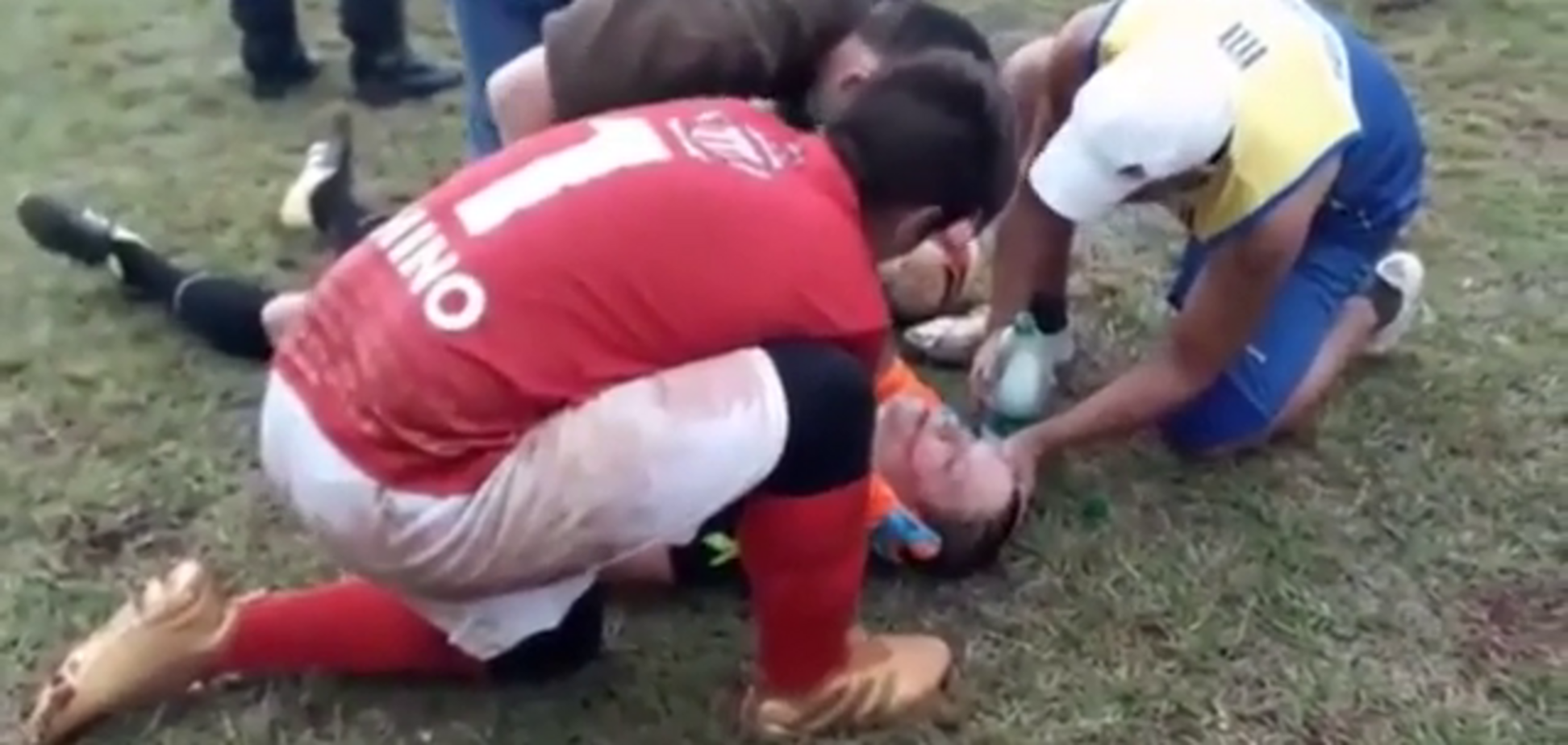 Футболіст образився на арбітра і відправив його у жорсткий нокаут