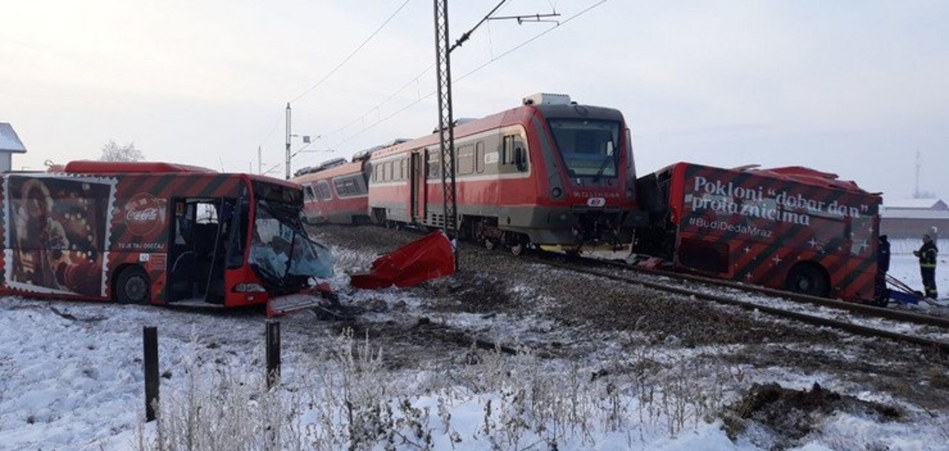 У Сербії потяг протаранив шкільний автобус: загинули 5 осіб, поранені 30