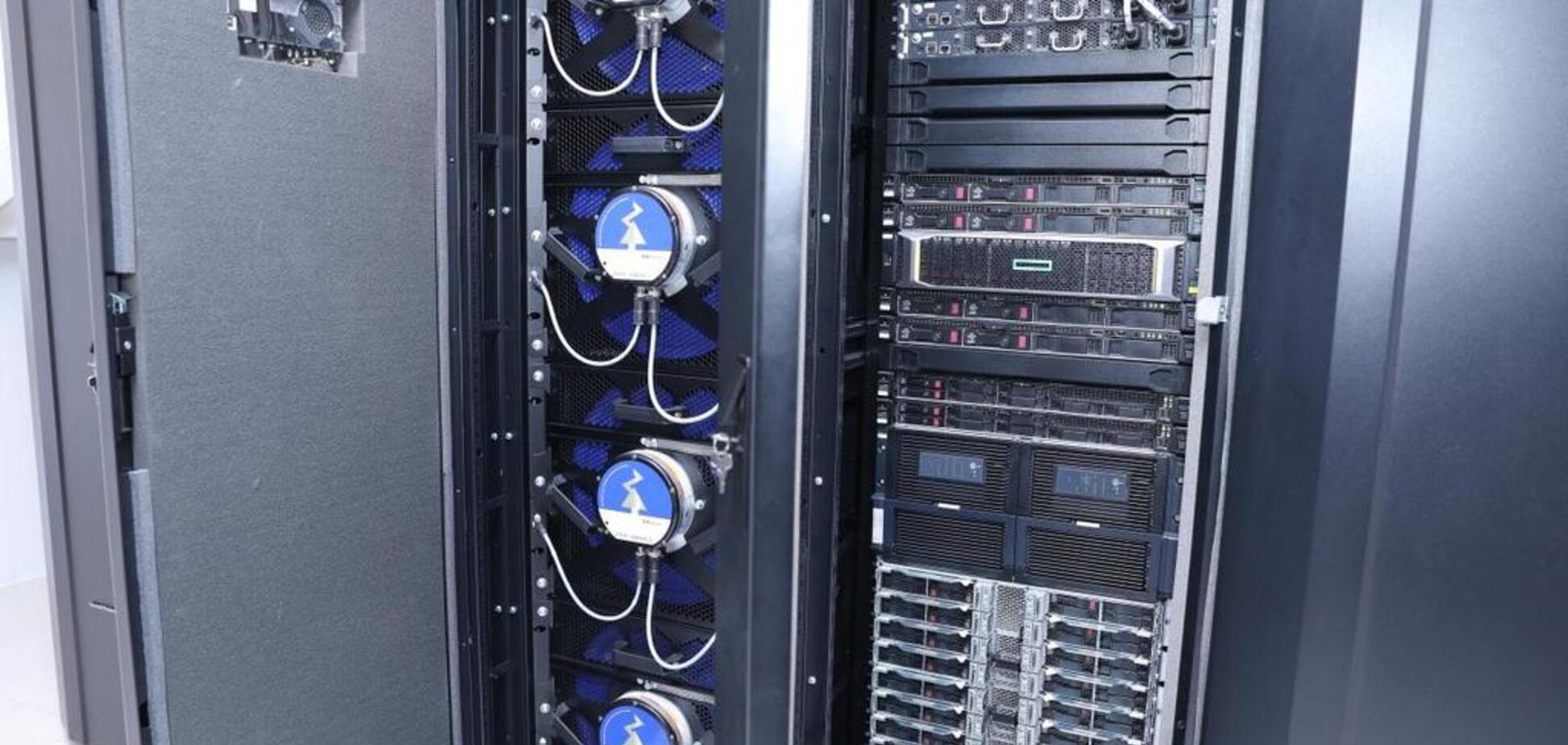 ''Пишаюся земляками'': в Дніпрі запустили найпотужніший суперкомп'ютер