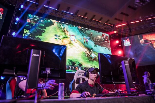 У Києві відбудеться LAN-Фінал національного Dota 2 турніру Red Bull River Runes