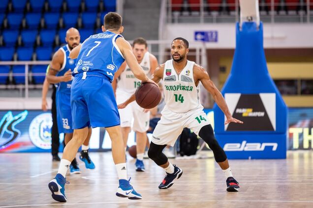 'Запорожье' готовится взять реванш у 'Николаева'