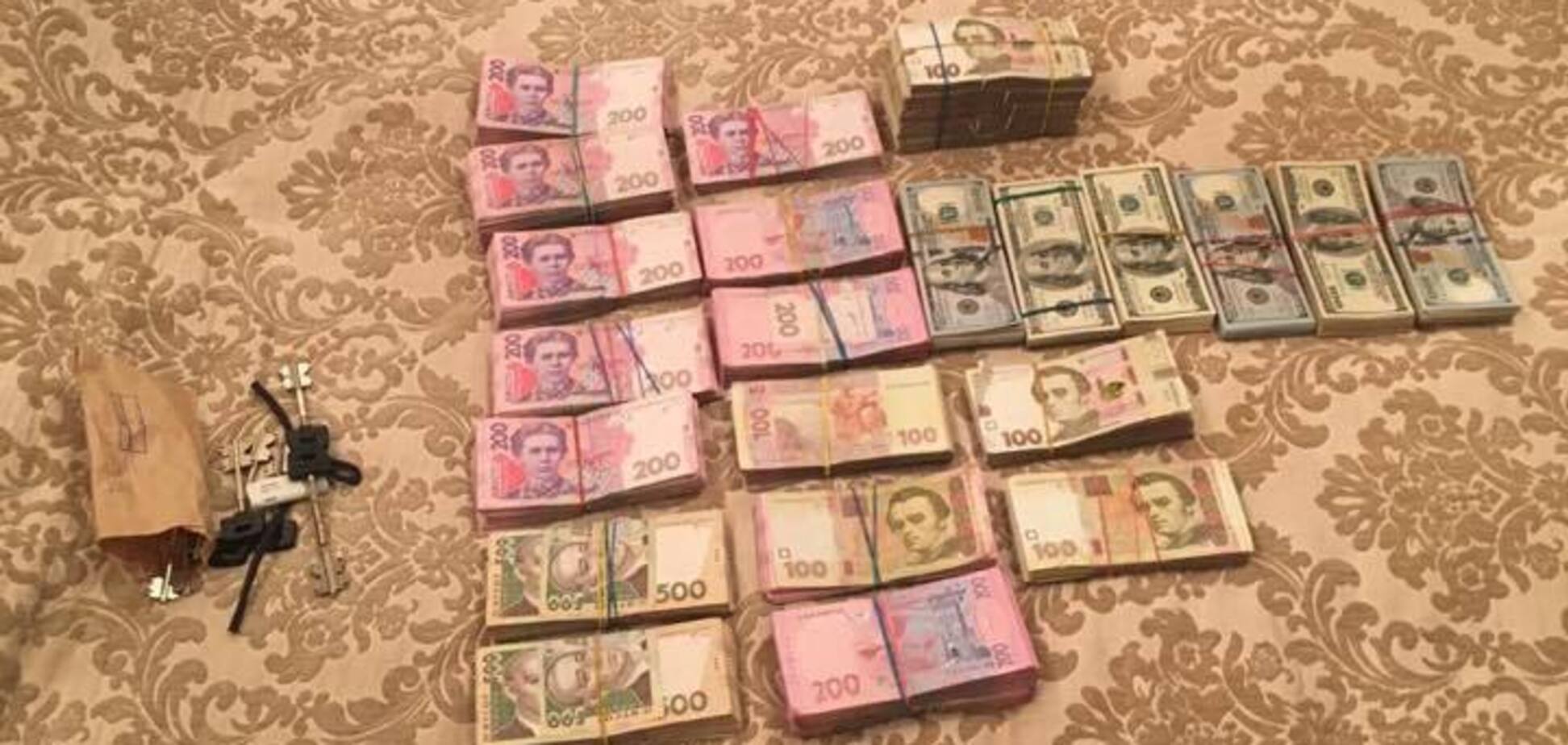 Топ-чиновники 'Укргаздобычи' поплатились за многомиллионную коррупцию