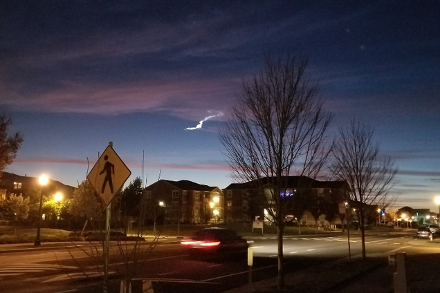 В небе над США заметили странное явление: удивительные фото и видео