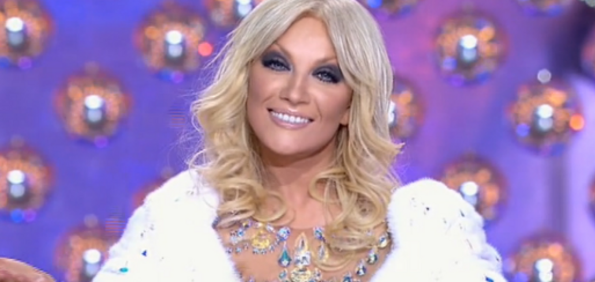 Огонек в Москве? Повалий похвасталась в сети новогодним образом