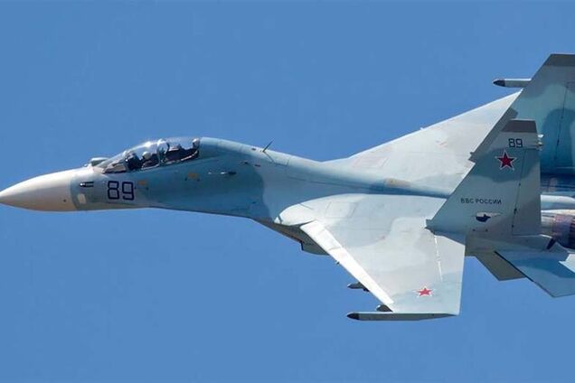 У Криму висадилися найпотужніші бойові винищувачі Росії: перше відео