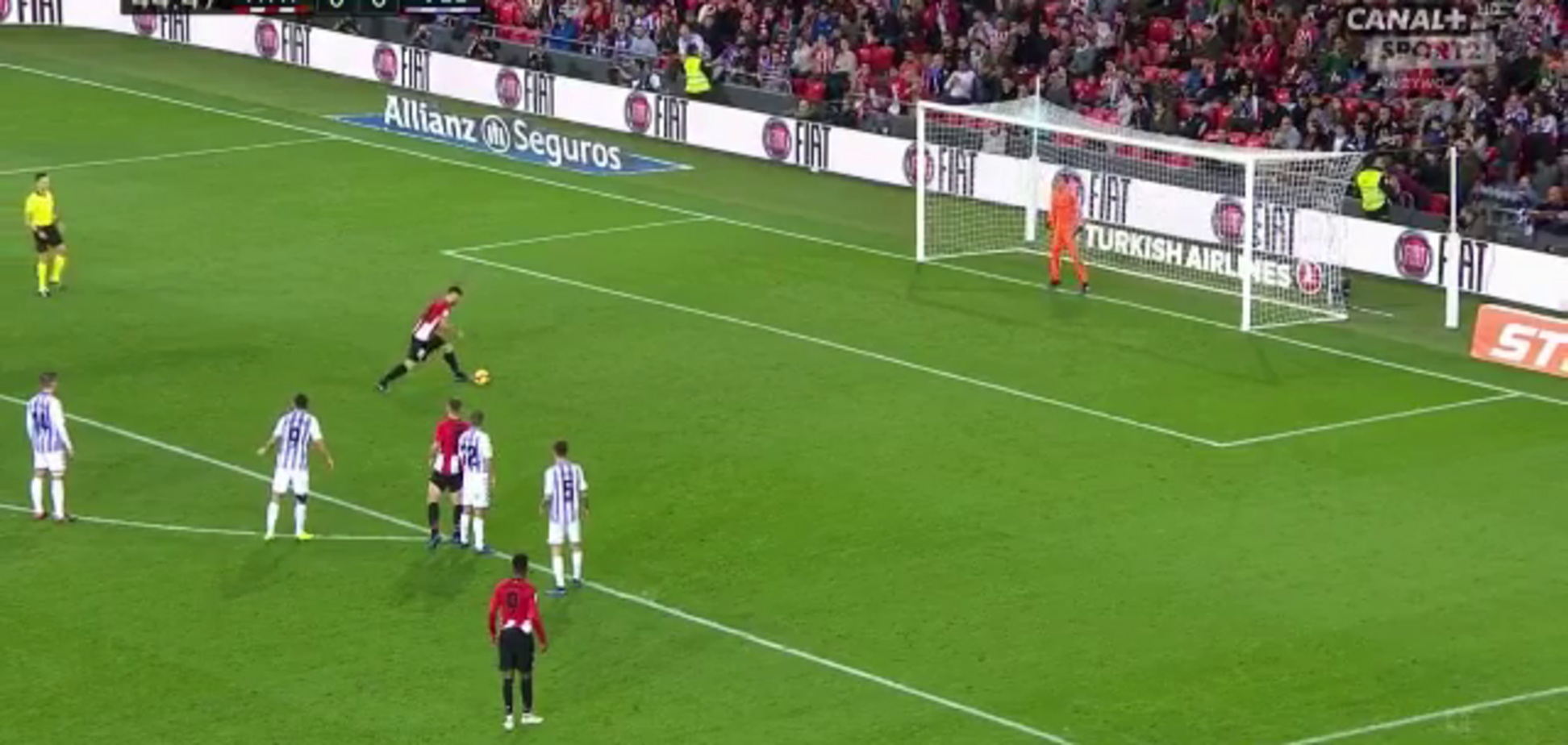 Іспанський футболіст забив найдивовижніший пенальті року — опубліковане відео