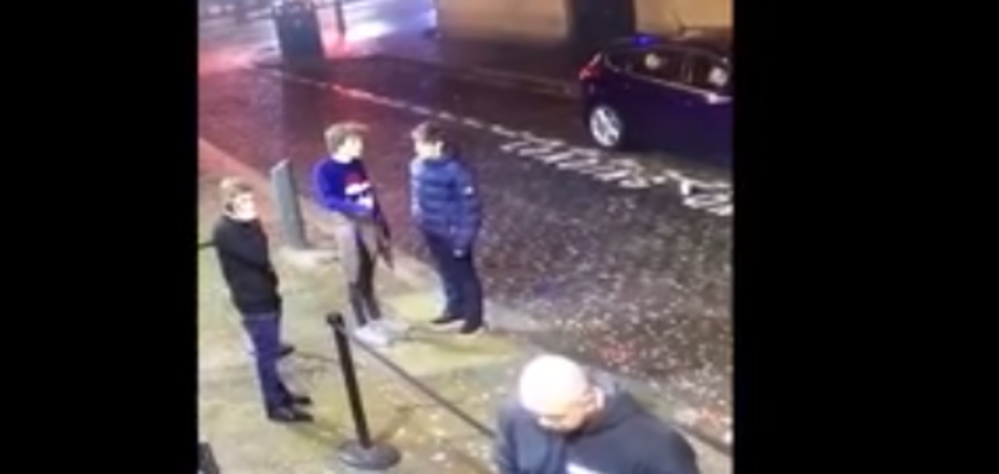 У Британії авто на швидкості влетіло у натовп: усі подробиці