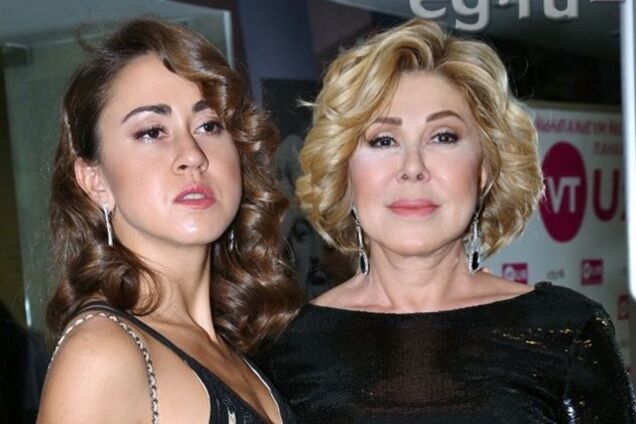 ''Нехай наші діти будуть здорові'': російська зірка показала важкохвору доньку