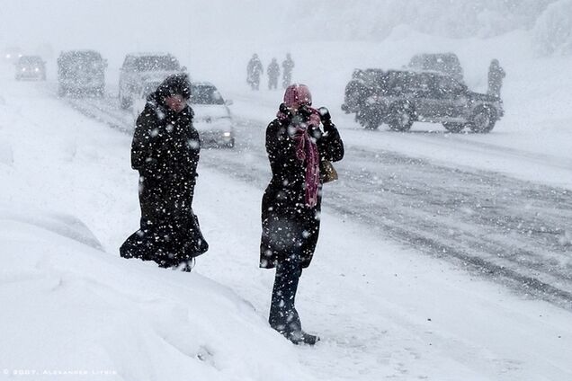 Синоптики рассказали, когда закончится снежный апокалипсис в Украине 