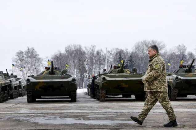 ''Сработало как маркер готовности'': у Порошенко рассказали плюсы военного положения  