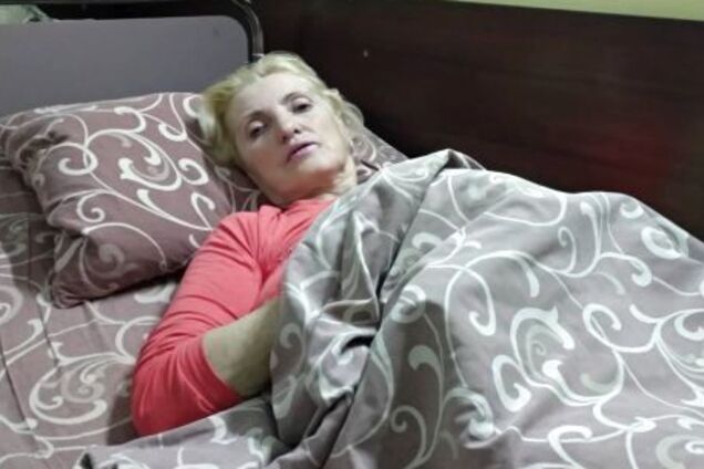 ''Не дали ковдри, кричали'': постраждала від падіння полиці пасажирка розповіла про жахи ''Укрзалізниці''