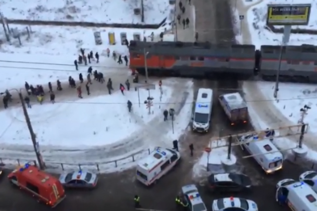 'Крики, плач і стогін': у Санкт-Петербурзі потяг протаранив маршрутку з людьми