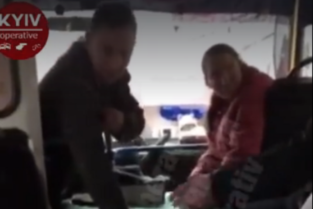 ''Катафалк бесплатно не повезет'': в Киеве хам-маршрутчик унизил пенсионеров, украинцы в ярости