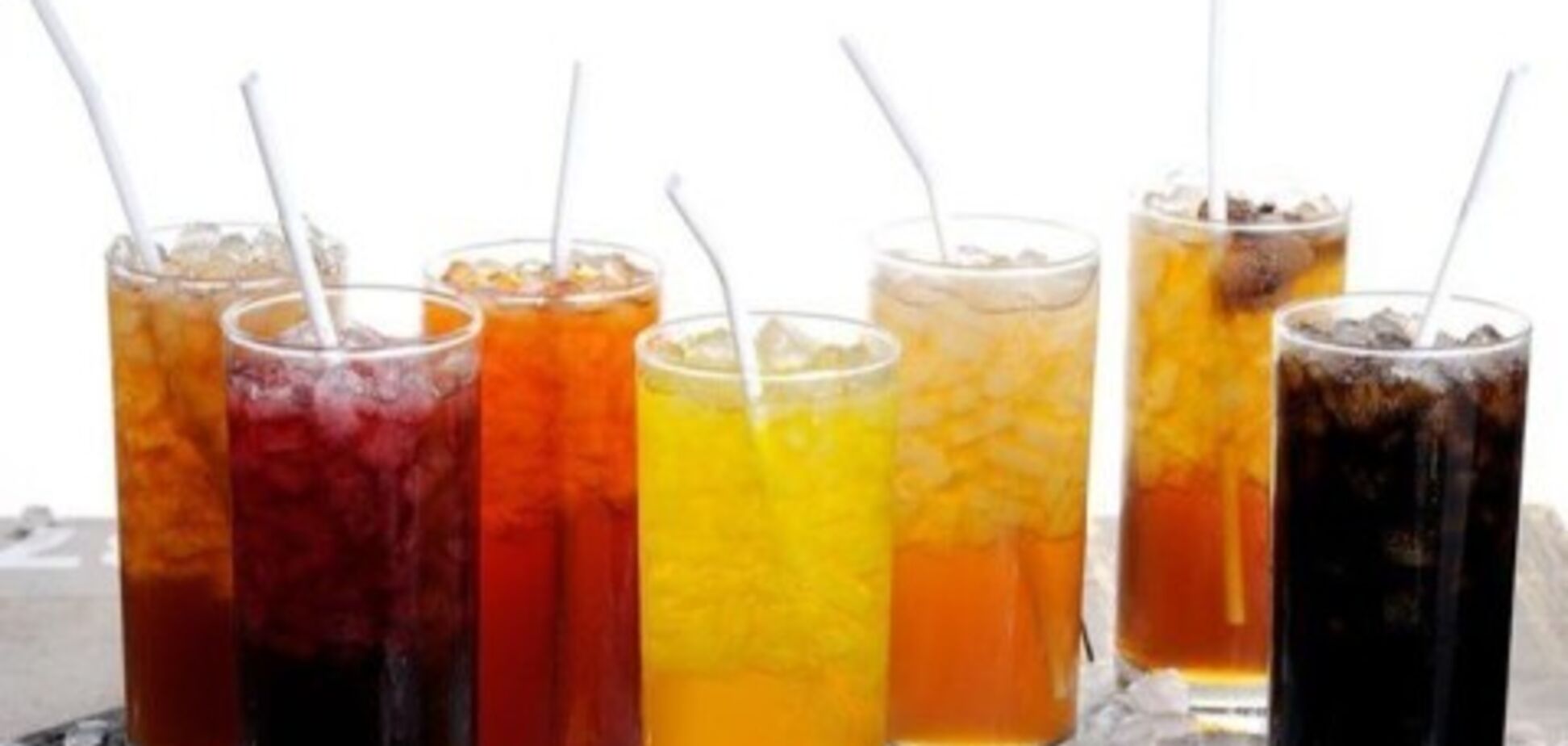 Шкода солодких напоїв: озвучена нова загроза для здоров'я