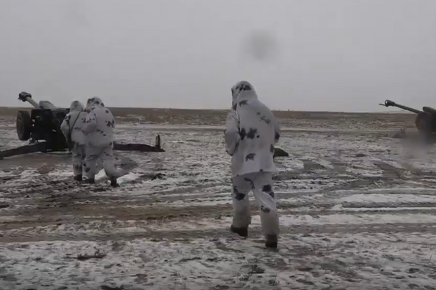 В ''ЛНР'' злякалися ''широкомасштабного наступу'' ЗСУ: терористи показали навчання