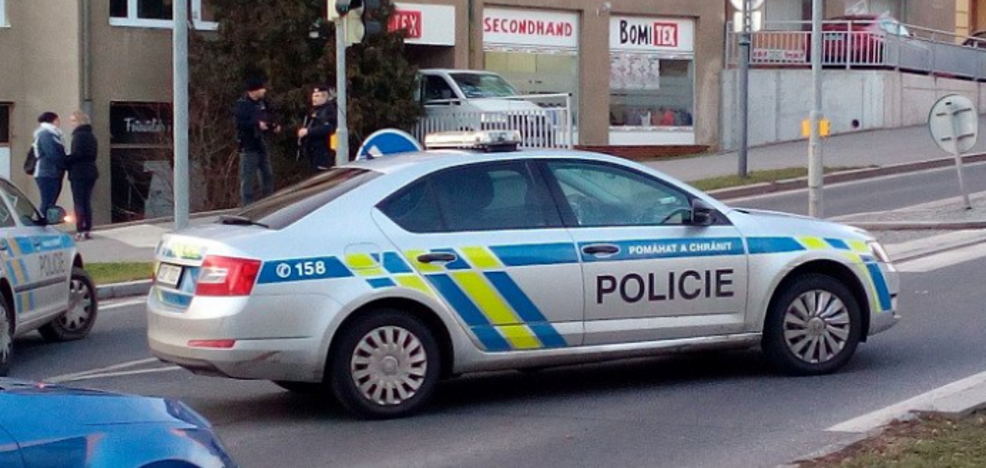 В Чехии налетчик на банк взял в заложники 9 человек: все подробности