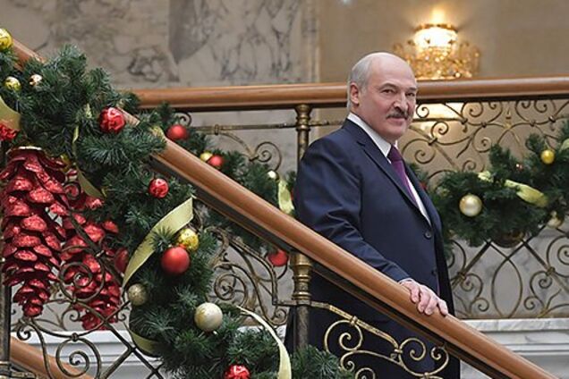 ''Танцюй, поки молодий!'' Лукашенко засвітився з найкрасивішою дівчиною Європи. Фото і відео
