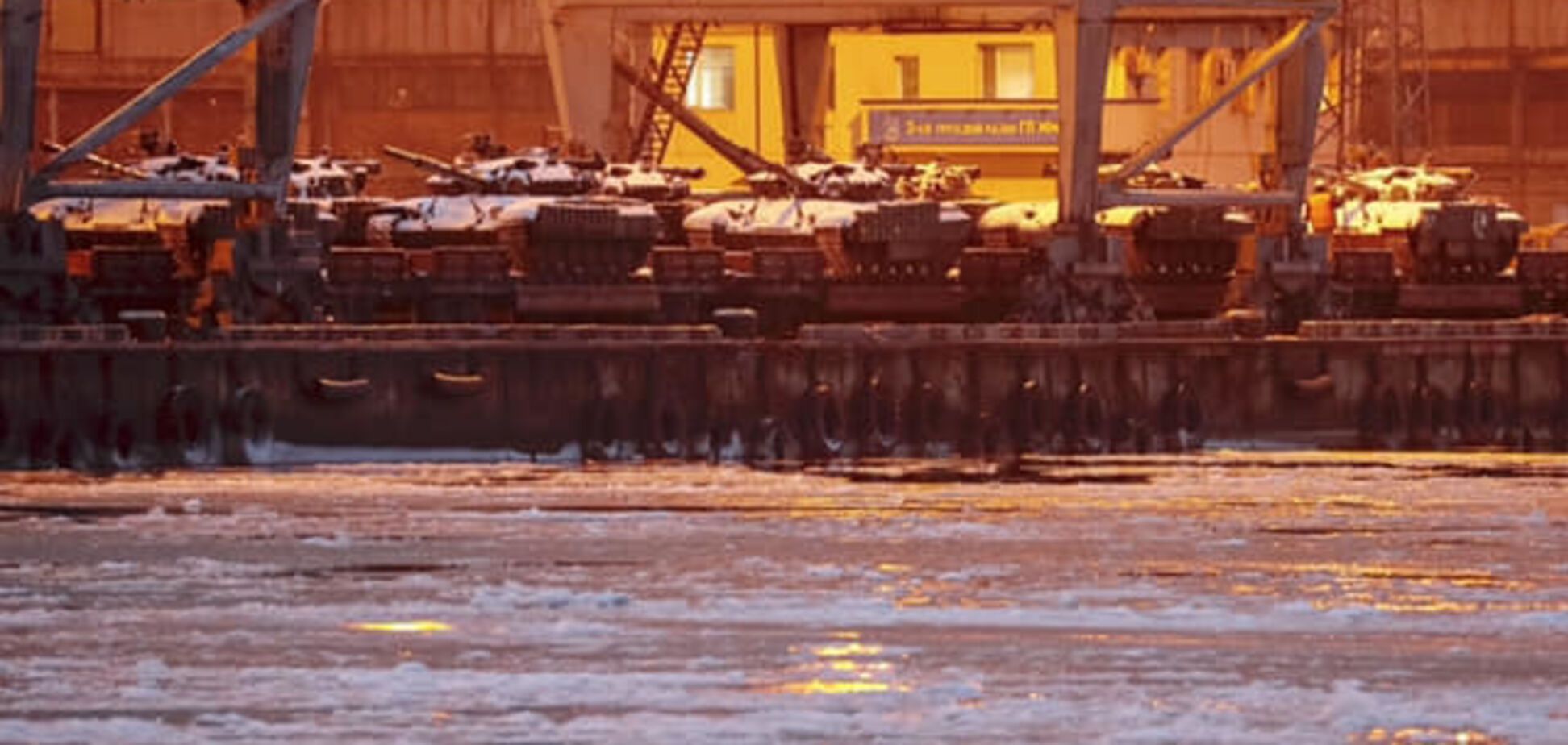''Упороті!'' Пропагандист Путіна розлютився через армаду танків ЗСУ в Маріуполі