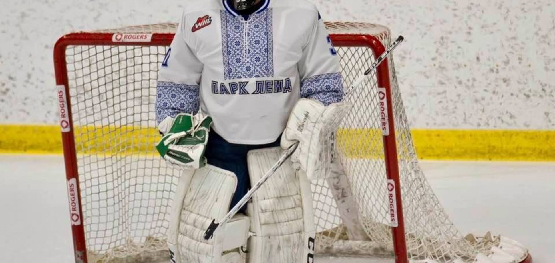 Хоккеисты в Канаде сыграли в вышиванках, чтобы поддержать Украину
